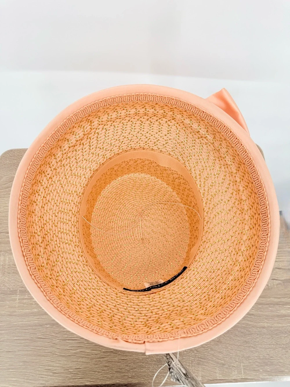 Whittall & Shon Vintage Peach Brimmed Hat Fascinator Derby Wedding Church Races